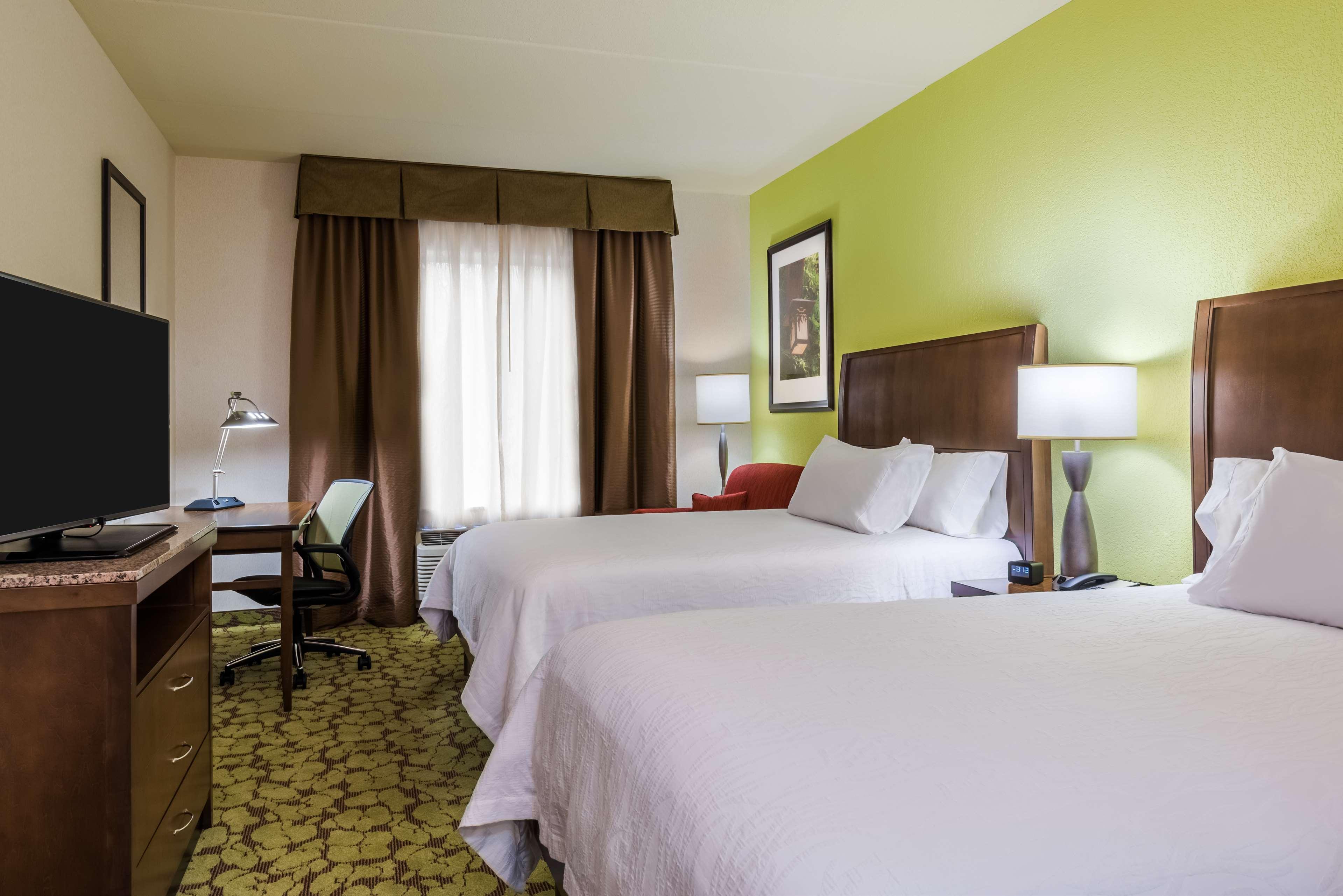 Hilton Garden Inn Wayne Bagian luar foto