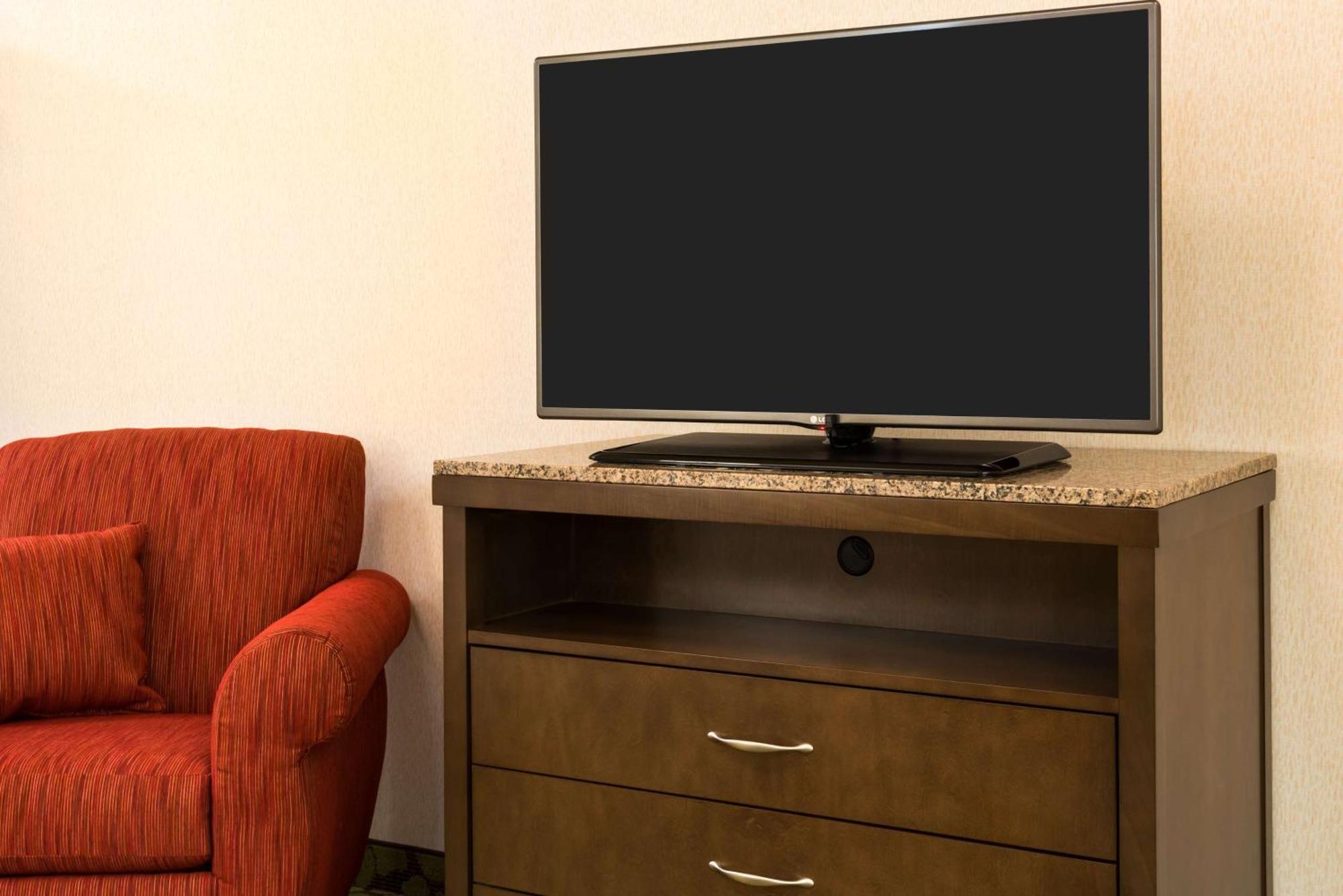 Hilton Garden Inn Wayne Bagian luar foto