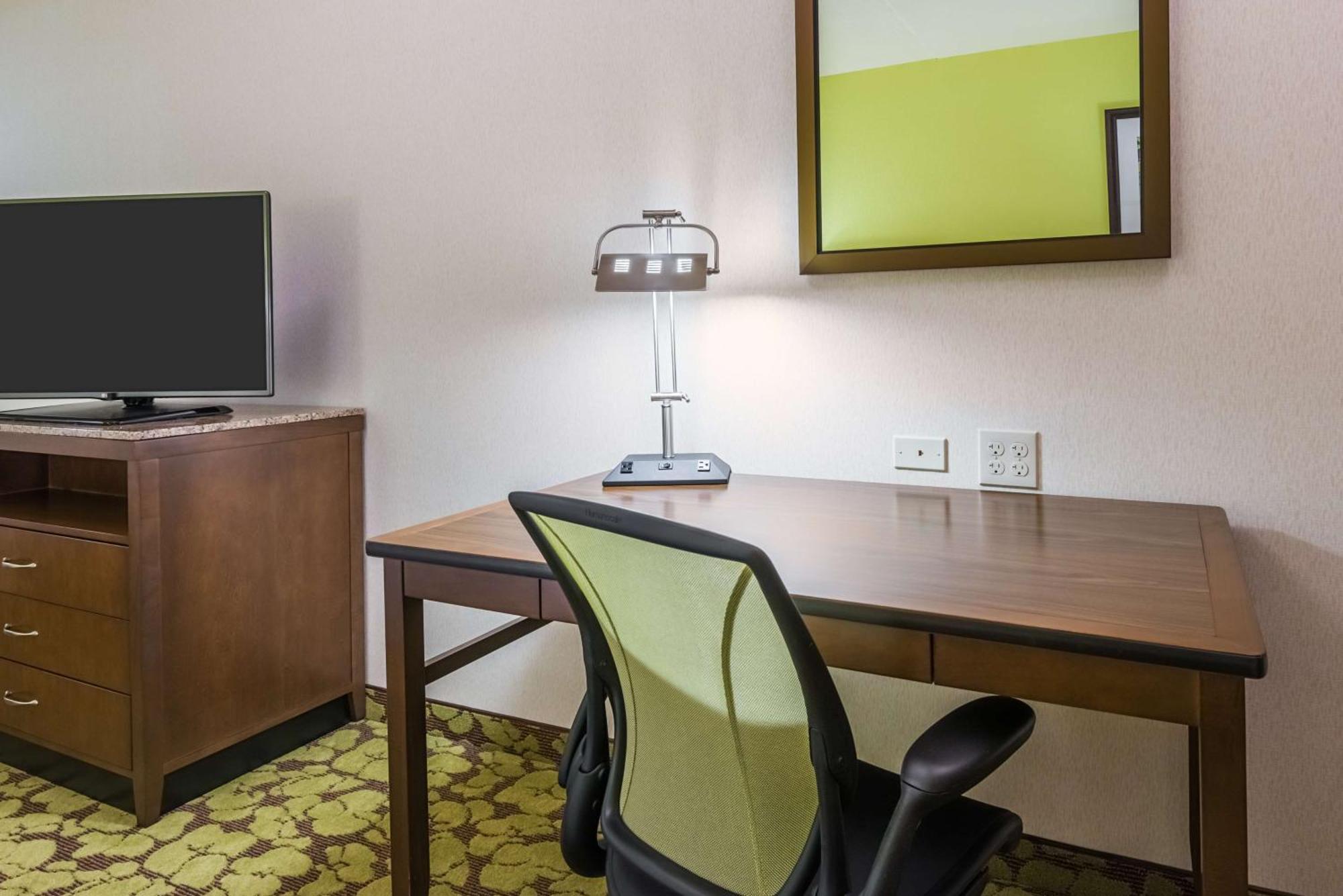 Hilton Garden Inn Wayne Bagian luar foto