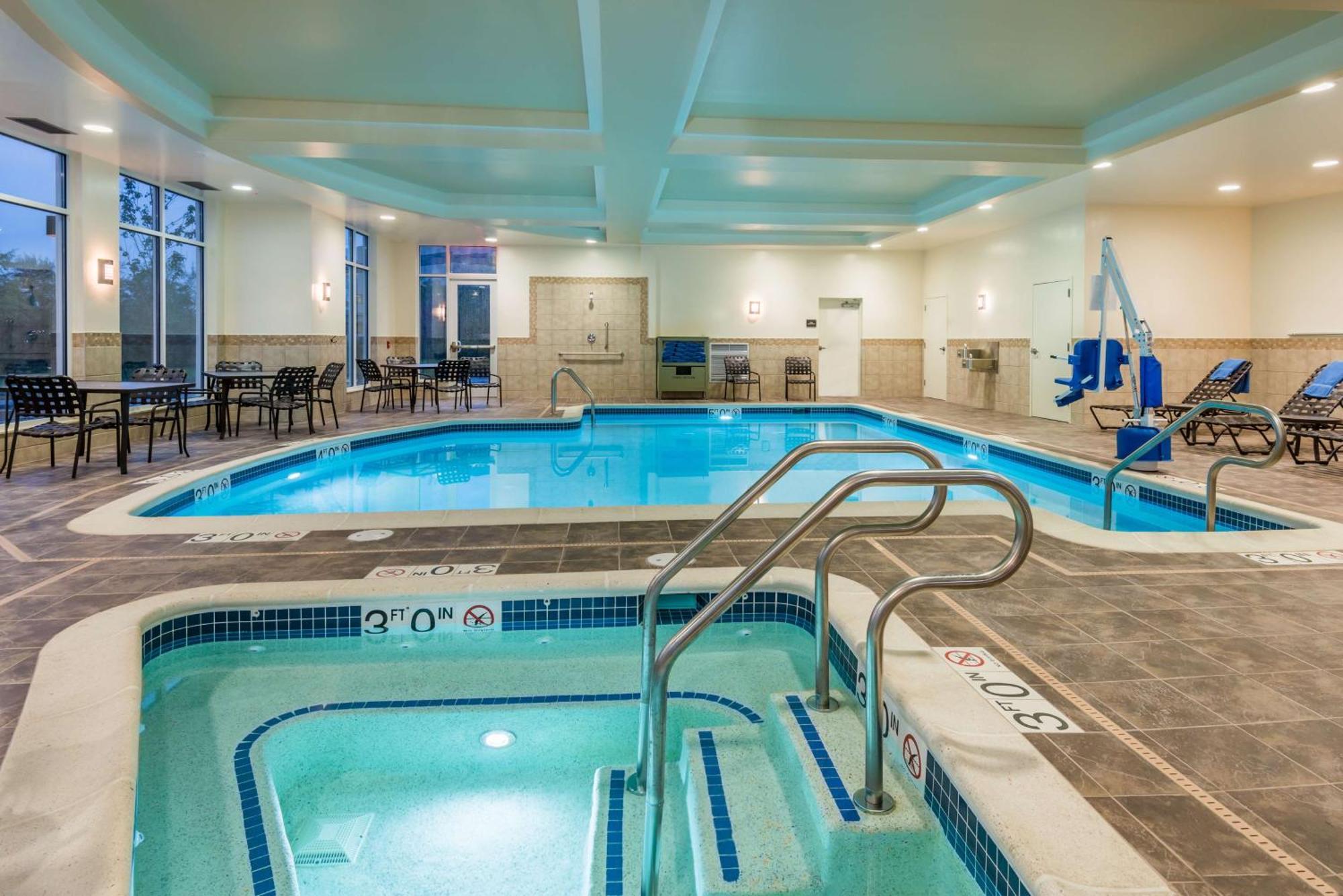 Hilton Garden Inn Wayne Bagian luar foto