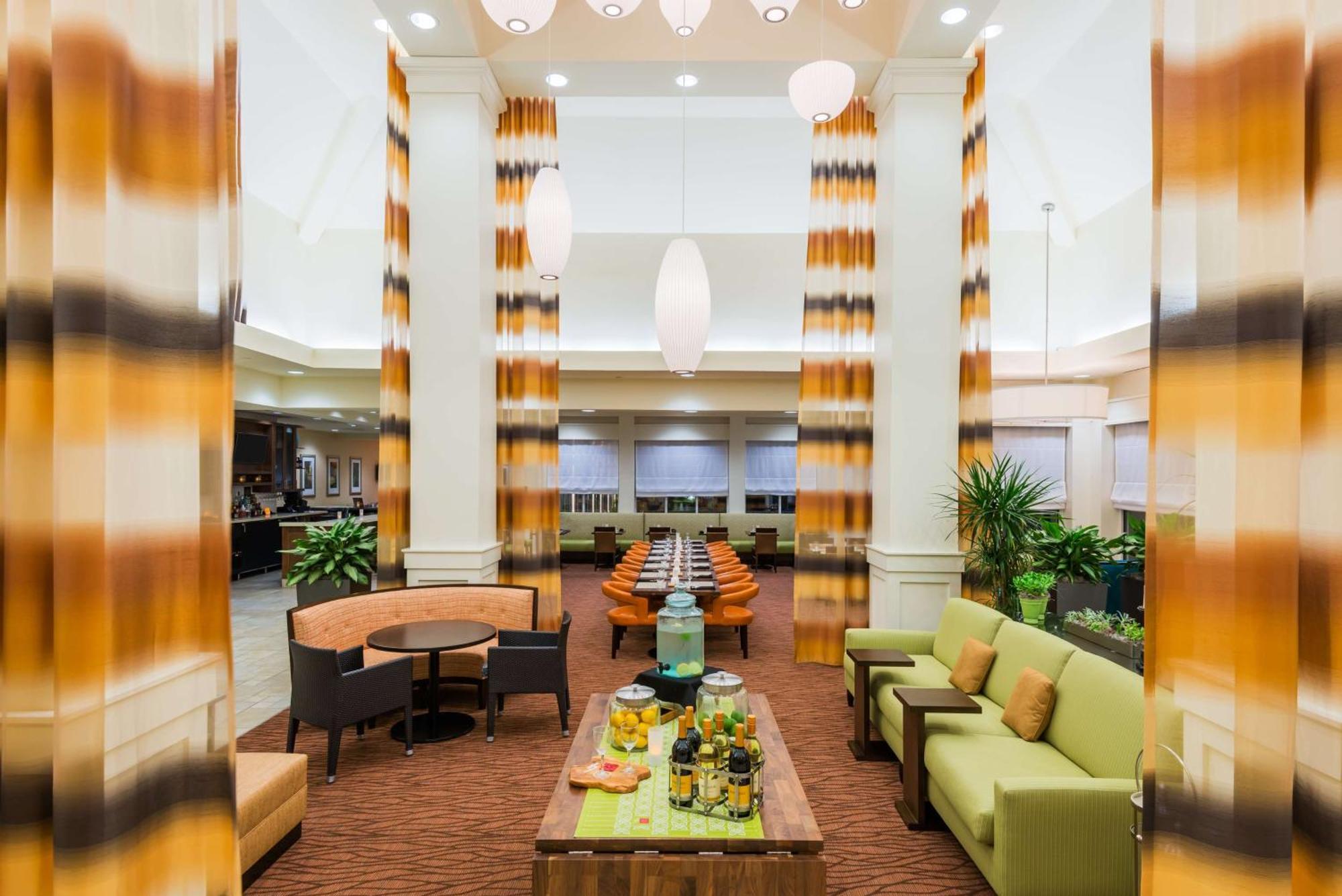 Hilton Garden Inn Wayne Bagian luar foto